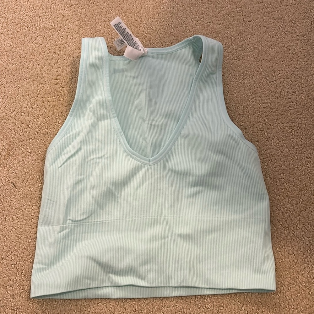 Athleta Crop Top/Sports Bra - XS